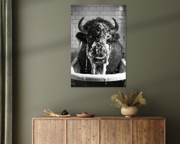 Bison in Badewanne - Ein lustiges Badezimmer Bild für Ihr WC