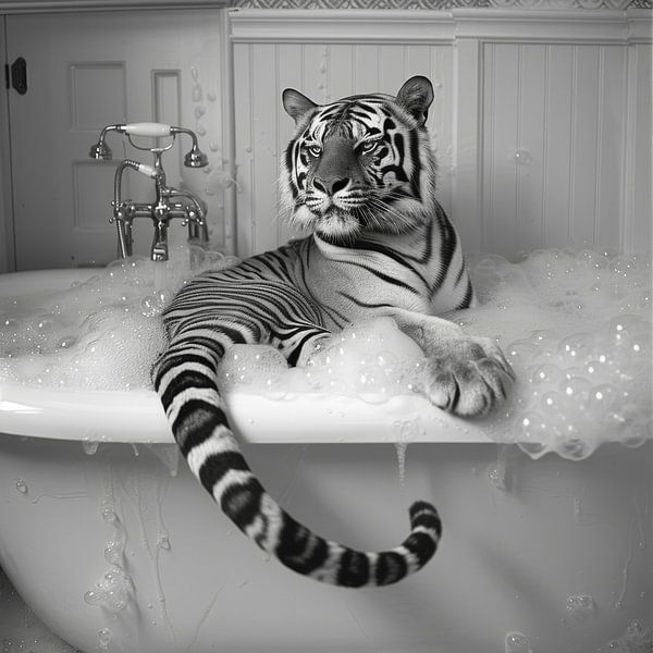 Majestätischer Tiger in der Badewanne - Ein beeindruckendes Badezimmerbild für Ihr WC