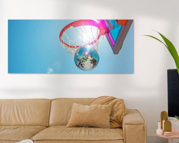 Basketballkorb mit Glitzerball