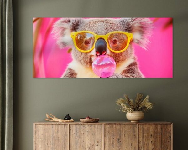 Cooler Koala mit Kaugummi und Brille