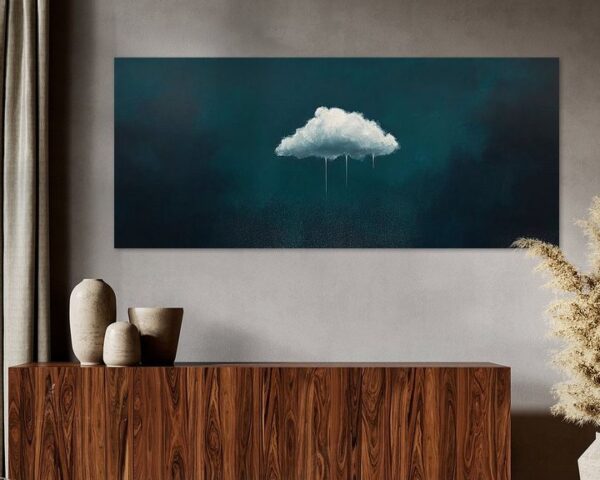 Einsame Wolke über dunklem Himmel