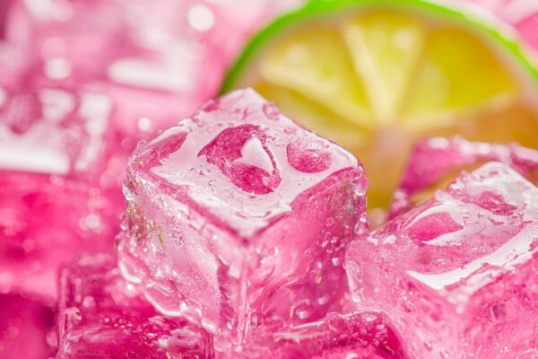 Eiswürfel mit Limette – Erfrischend bunt