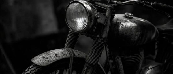 Schwarze Motorraddetails