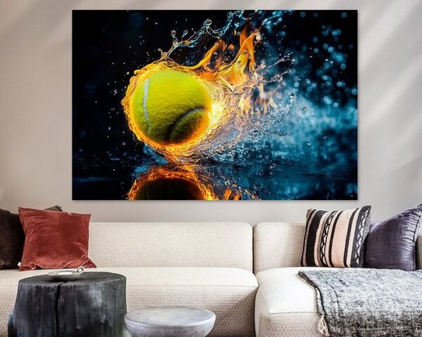 Tennisball in Feuer und Wasser